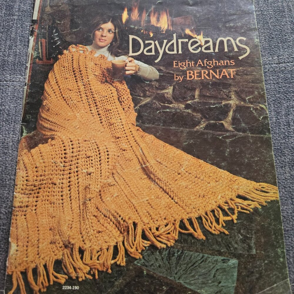 Vintage Bernat DAYDREAMS Eight Afghans Crochet Leaflet/Book #190